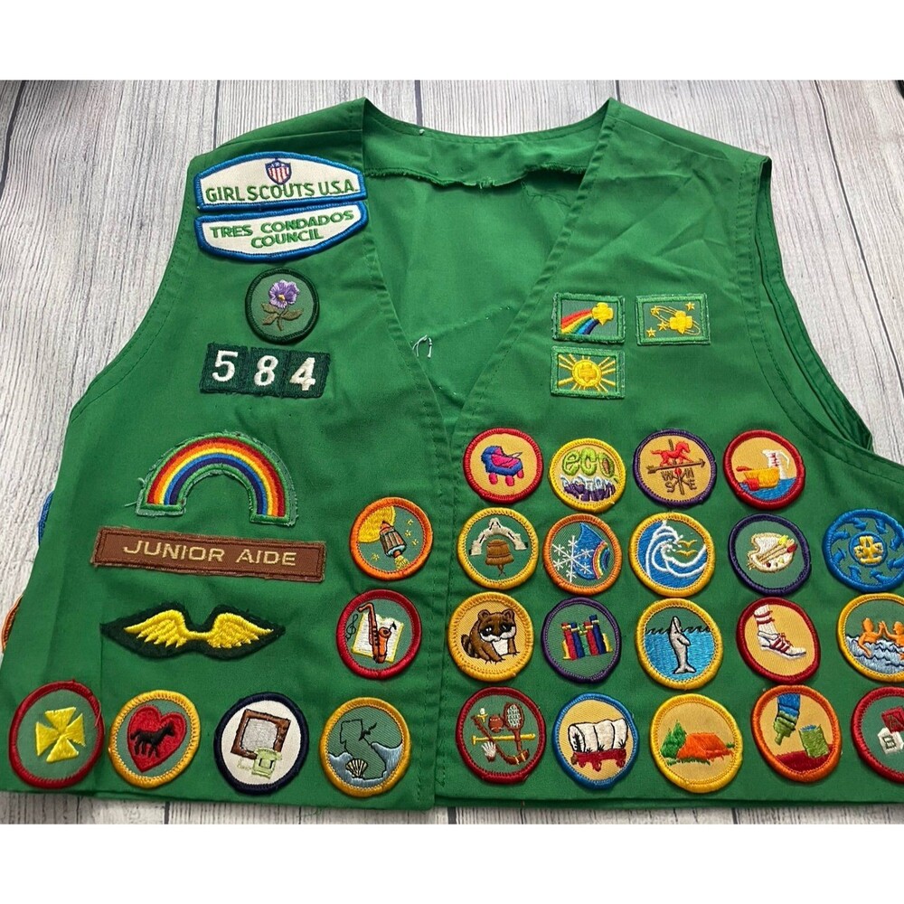 Vintage Vtg Girl Scout GS Green Junior Uniform Vest, Shirt, & Skirt - Picture 4 of 9